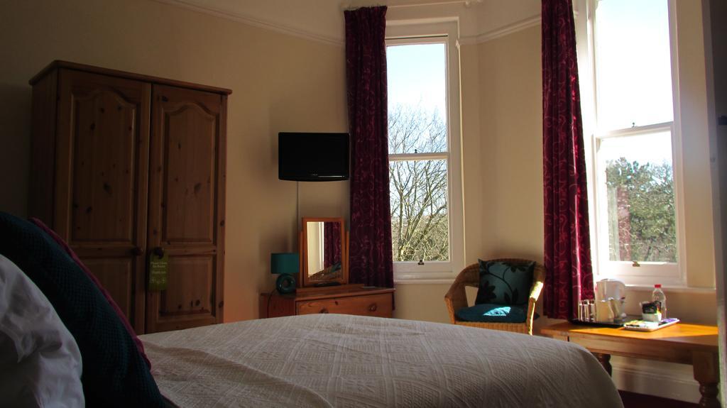 The Woodlands Hotel Ilfracombe Room photo